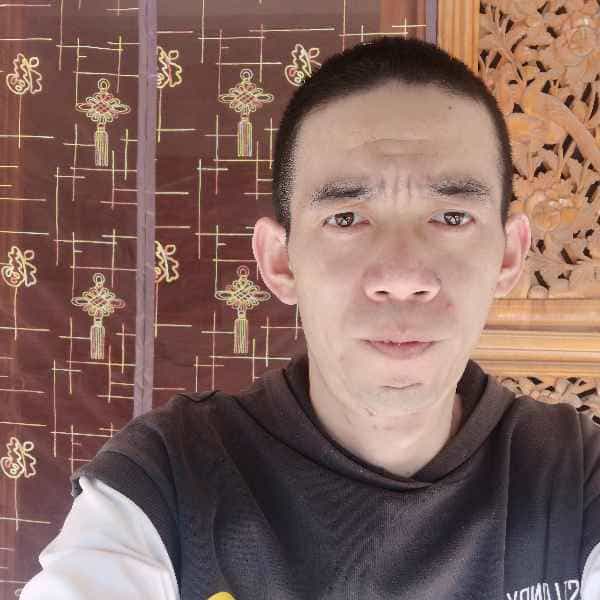 37岁岁云南单身帅哥 - 鹤岗吉缘网