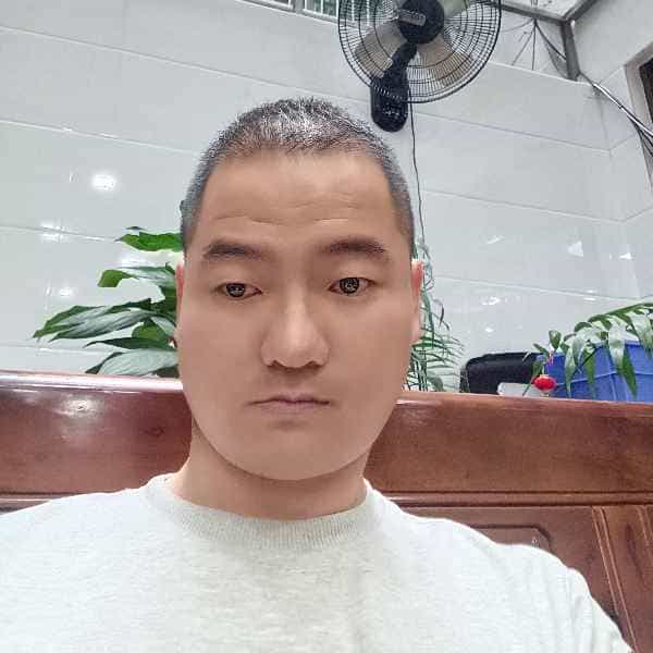 37岁岁福建单身帅哥 - 鹤岗吉缘网