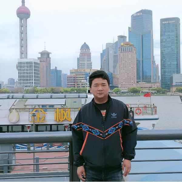 28岁岁云南单身帅哥 - 鹤岗吉缘网