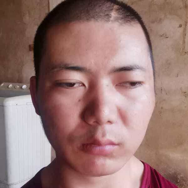 35岁岁云南单身帅哥 - 鹤岗吉缘网